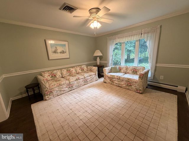 305 GARRISON WAY, Gulph Mills, PA 19428