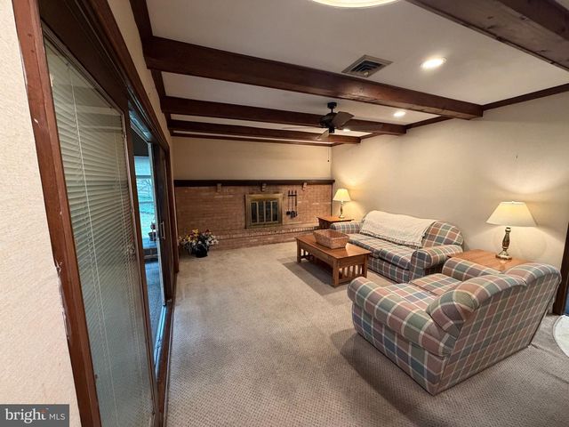 305 GARRISON WAY, Gulph Mills, PA 19428
