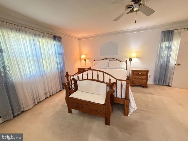 305 GARRISON WAY, Gulph Mills, PA 19428