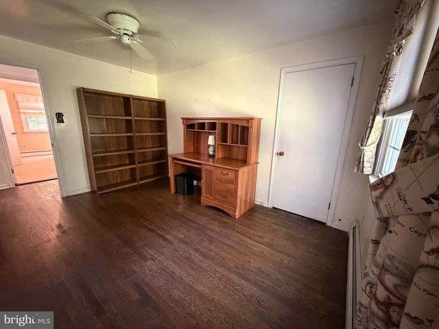 305 GARRISON WAY, Gulph Mills, PA 19428