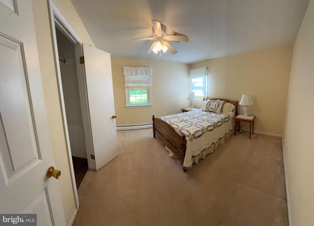 305 GARRISON WAY, Gulph Mills, PA 19428