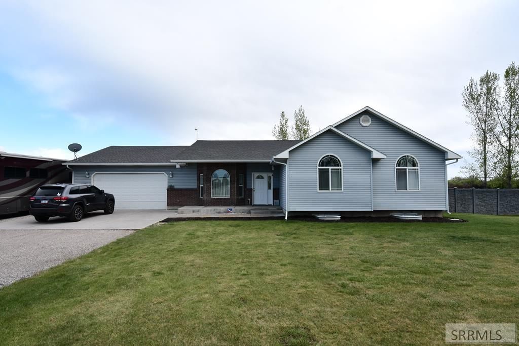 Image 1 of property listing at 769 E 1580 N, Shelley, ID 83274