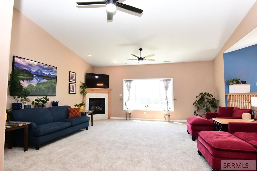 Image 10 of property listing at 769 E 1580 N, Shelley, ID 83274