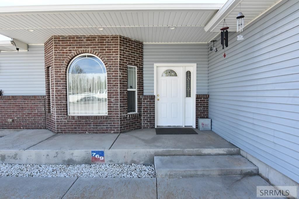 Image 2 of property listing at 769 E 1580 N, Shelley, ID 83274