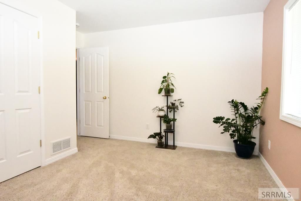 Image 34 of property listing at 769 E 1580 N, Shelley, ID 83274