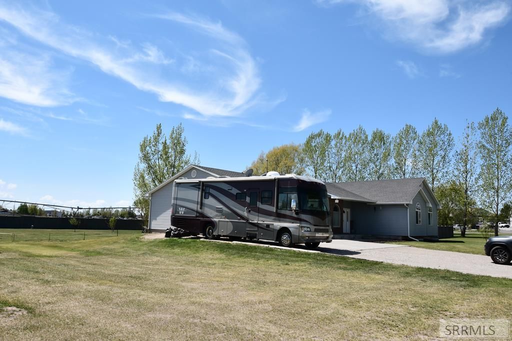 Image 55 of property listing at 769 E 1580 N, Shelley, ID 83274