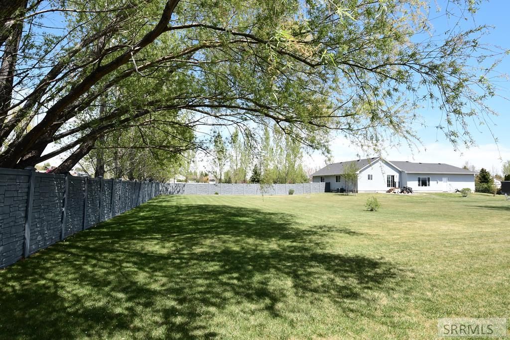 Image 61 of property listing at 769 E 1580 N, Shelley, ID 83274
