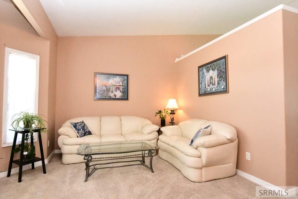Image 8 of property listing at 769 E 1580 N, Shelley, ID 83274
