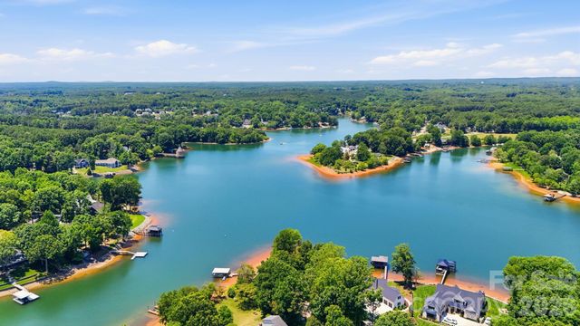 7631 Dellinger Road, Denver, NC 28037