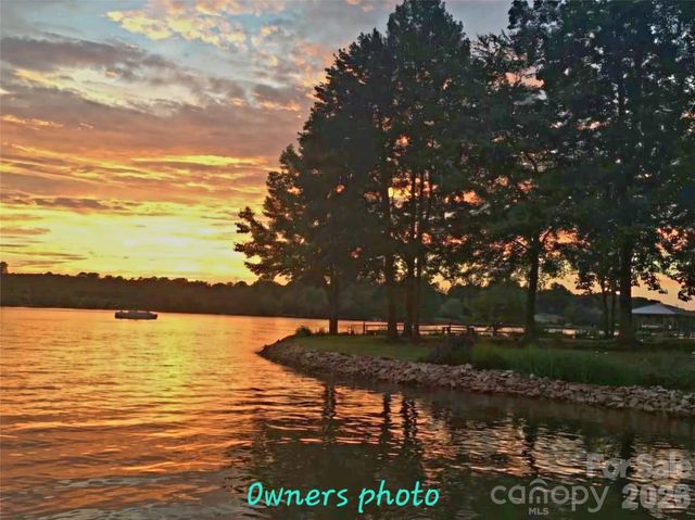 7631 Dellinger Road, Denver, NC 28037