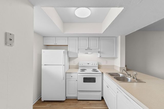 1101 2nd Ave N Apt 2004, Myrtle Beach, SC 29575