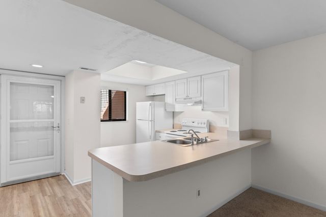 1101 2nd Ave N Apt 2004, Myrtle Beach, SC 29575