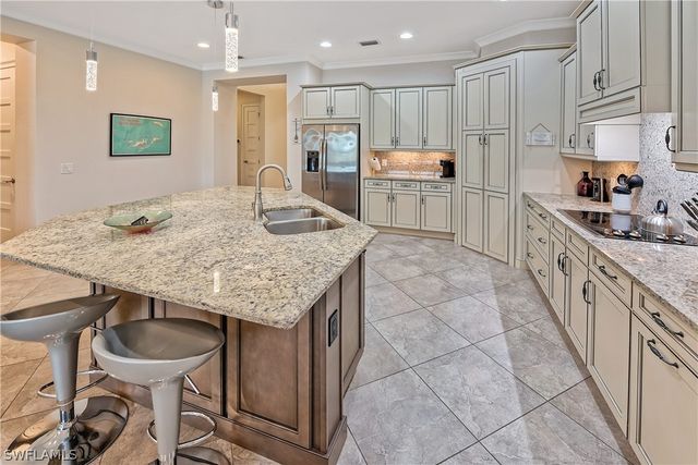 5069 Tortola CT, Naples, FL 34113