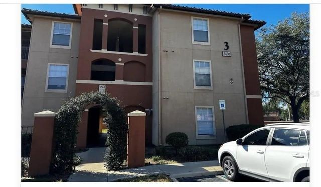 5560 METROWEST BOULEVARD 3-207, Orlando, FL 32811