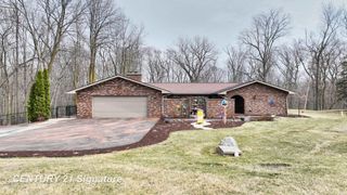 6728 N River Road, Freeland, MI 48623