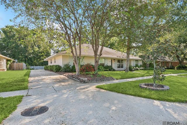 1343 Crescent Dr, Baton Rouge, LA 70806