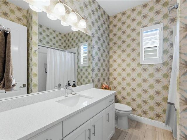 6228 CHAMPIONS ROW STREET, Bradenton, FL 34210