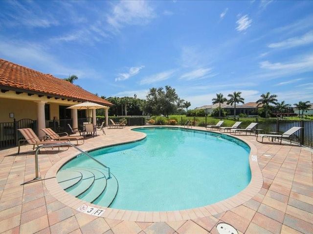 6228 CHAMPIONS ROW STREET, Bradenton, FL 34210