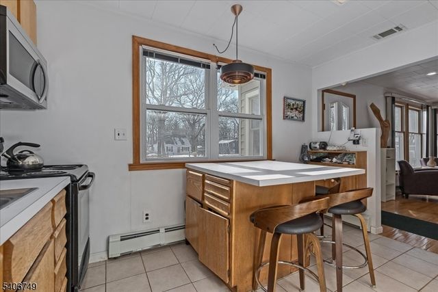 35 Brendona Ave, Hopatcong Boro, NJ 07874