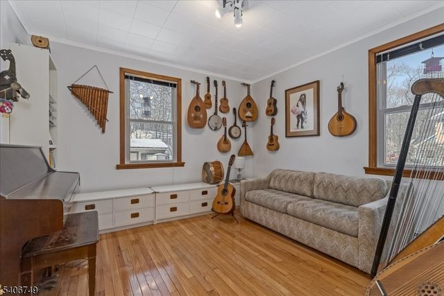 35 Brendona Ave, Hopatcong Boro, NJ 07874