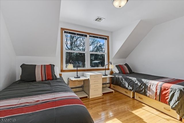 35 Brendona Ave, Hopatcong Boro, NJ 07874