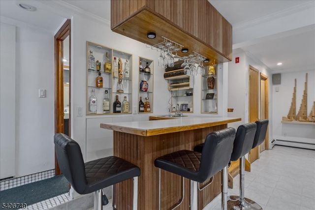 35 Brendona Ave, Hopatcong Boro, NJ 07874