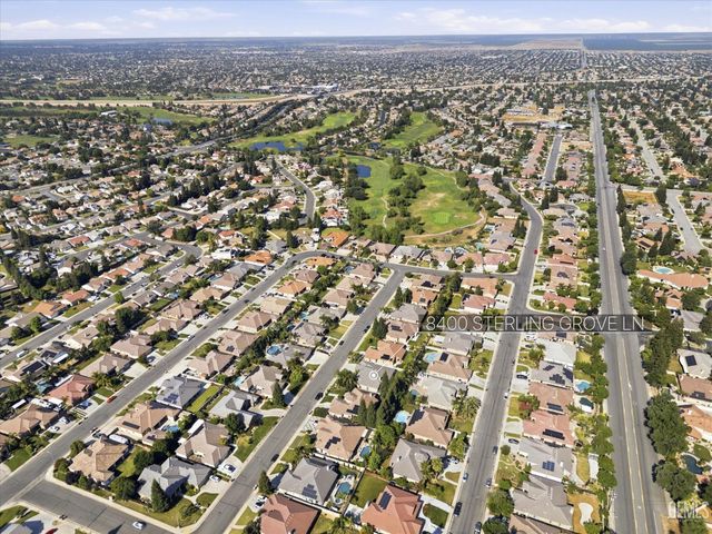 8400 Sterling Grove Lane, Bakersfield, CA 93312
