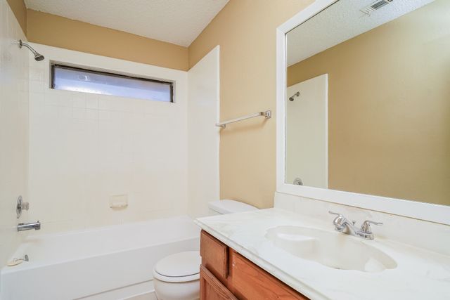 3934 Cochise Drive, Balch Springs, TX 75180