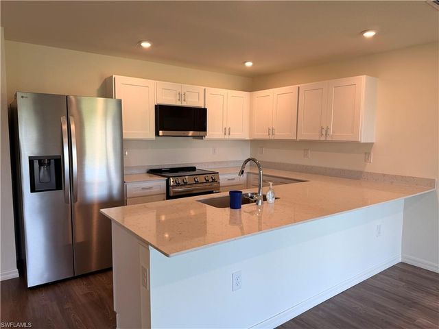 1814 NW 15th TER, Cape Coral, FL 33993