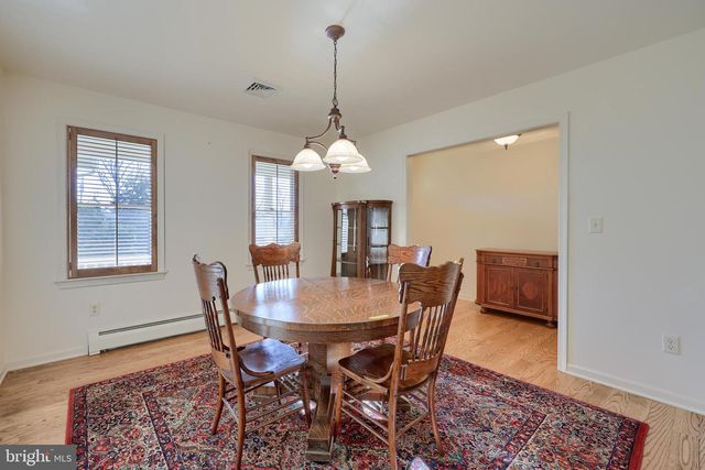 160 SUSAN DR, Dallastown, PA 17313