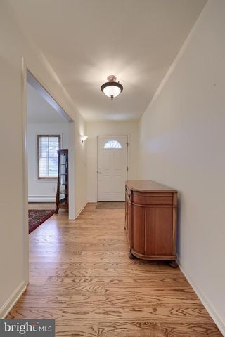 160 SUSAN DR, Dallastown, PA 17313