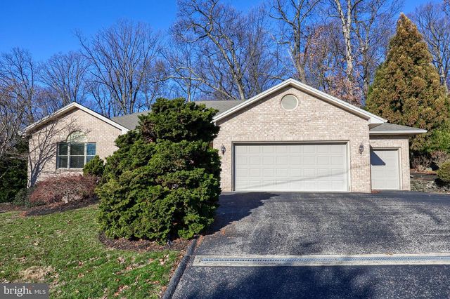 160 SUSAN DR, Dallastown, PA 17313
