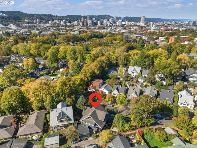 1836 Se LOCUST Ave, Portland, OR 97214
