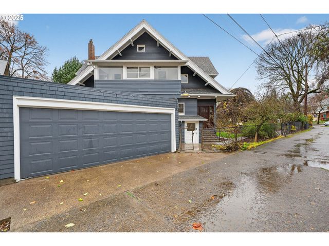 1836 Se LOCUST Ave, Portland, OR 97214