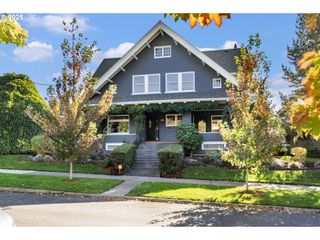 1836 Se LOCUST Ave, Portland, OR 97214
