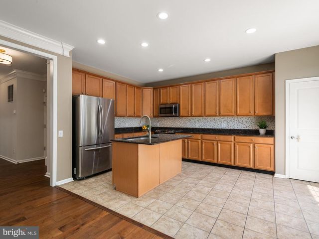 209 N CALDWELL CIR, Downingtown, PA 19335