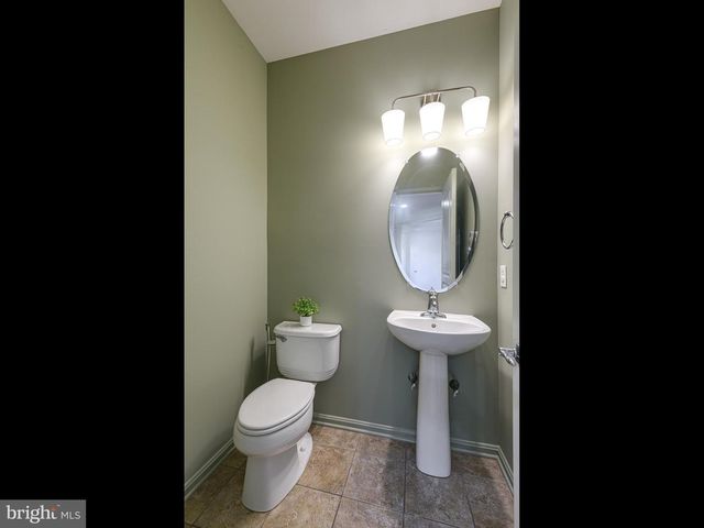 209 N CALDWELL CIR, Downingtown, PA 19335