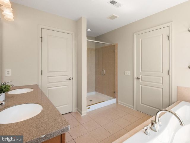 209 N CALDWELL CIR, Downingtown, PA 19335
