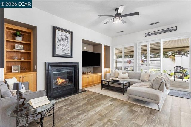 377 St Claire Ter, Brentwood, CA 94513