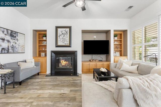 377 St Claire Ter, Brentwood, CA 94513