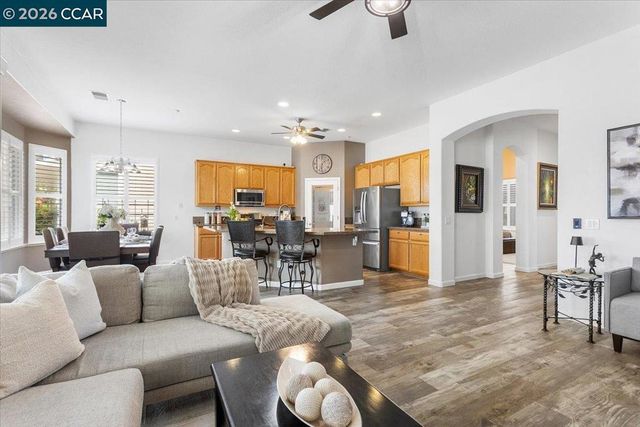 377 St Claire Ter, Brentwood, CA 94513