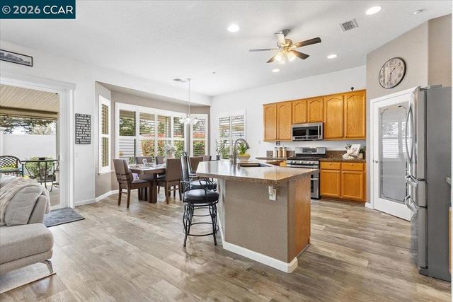 377 St Claire Ter, Brentwood, CA 94513