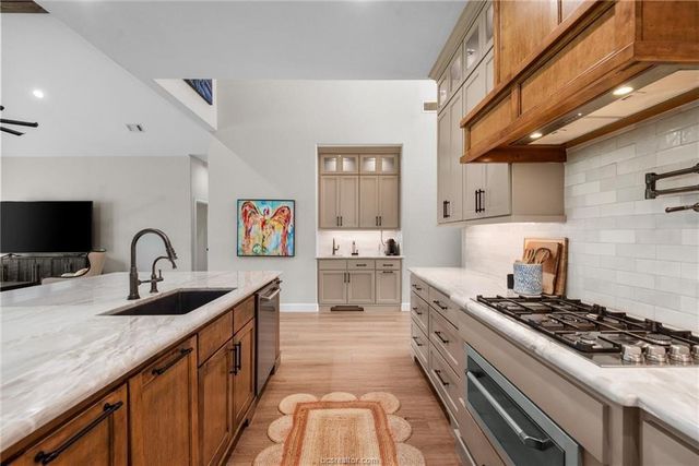 914 Axis Lane, Franklin, TX 77856