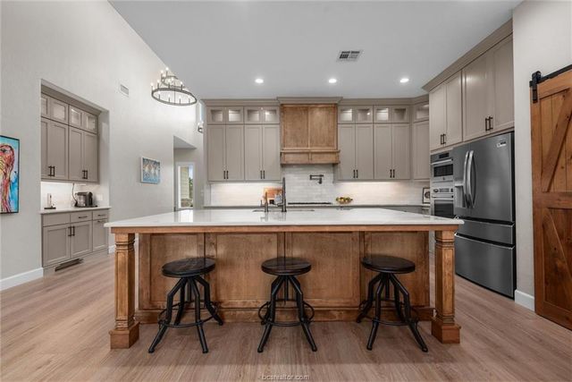 914 Axis Lane, Franklin, TX 77856