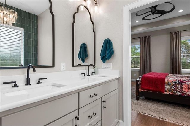 914 Axis Lane, Franklin, TX 77856