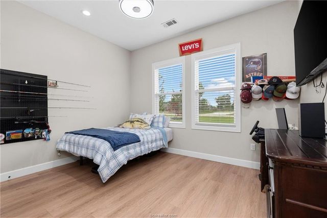 914 Axis Lane, Franklin, TX 77856