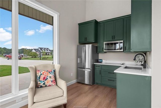 914 Axis Lane, Franklin, TX 77856