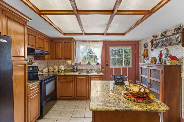 117 TUCKER AVENUE, Sarasota, FL 34232