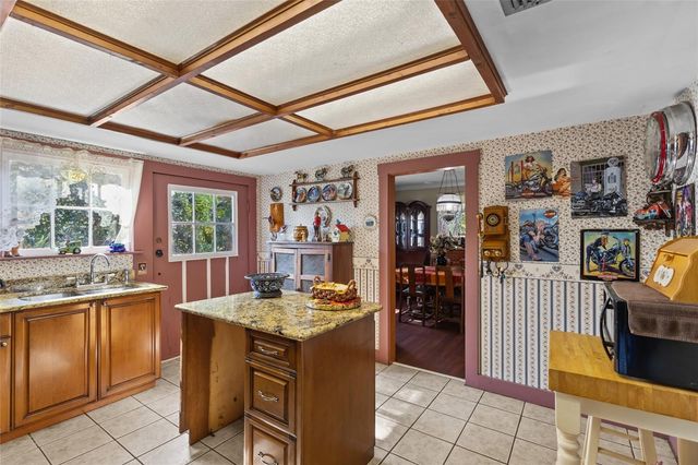117 TUCKER AVENUE, Sarasota, FL 34232
