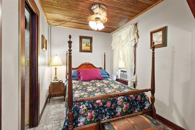 117 TUCKER AVENUE, Sarasota, FL 34232